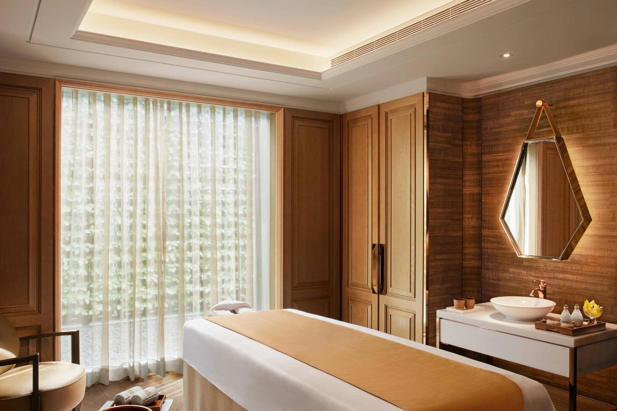 The Ritz-Carlton, Pune Extérieur photo
