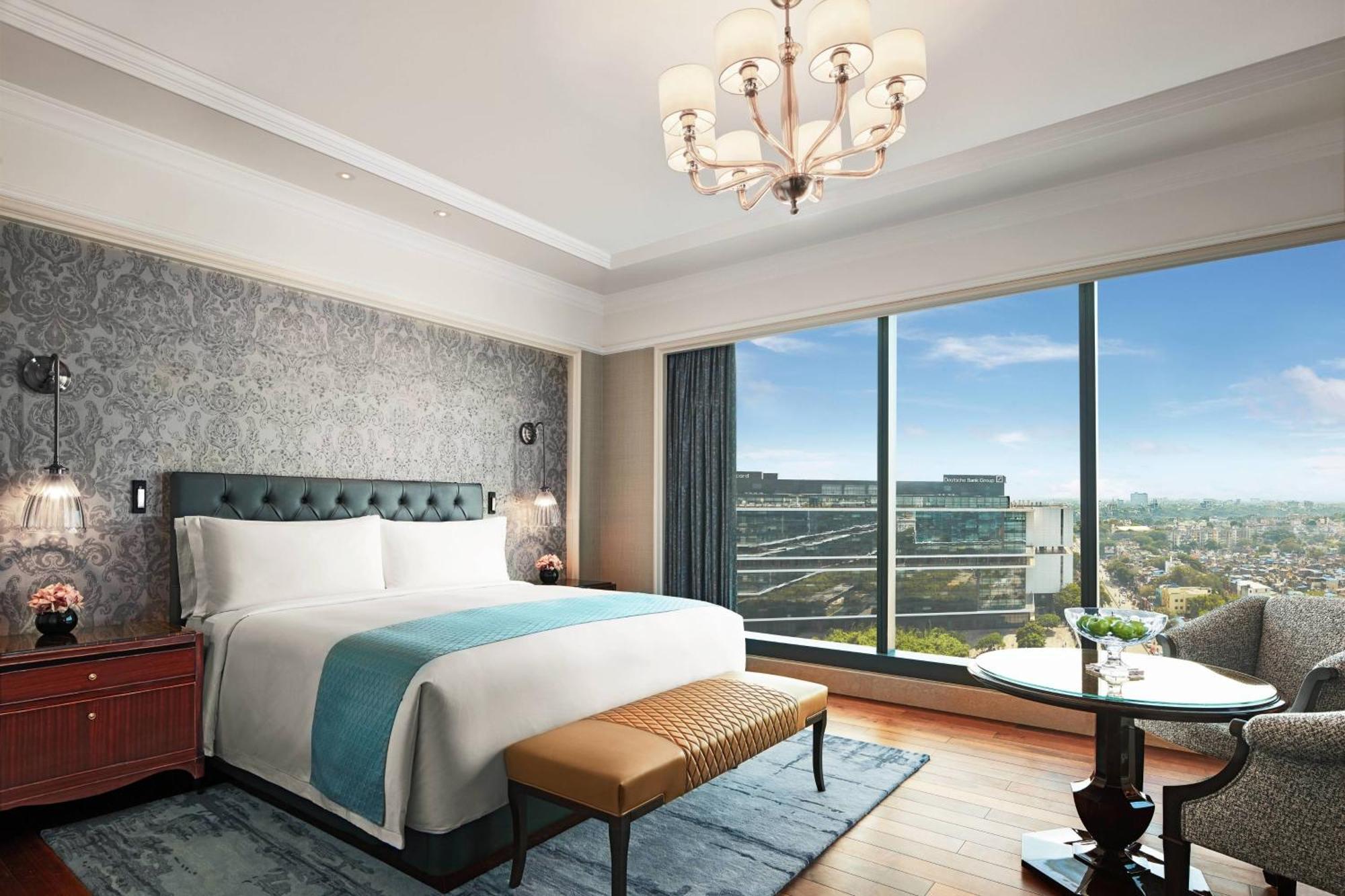 The Ritz-Carlton, Pune Extérieur photo