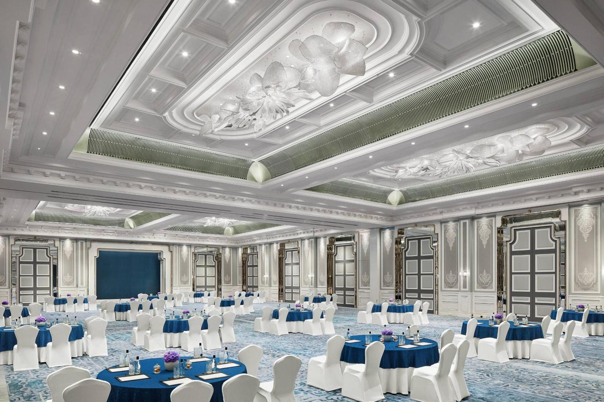 The Ritz-Carlton, Pune Extérieur photo