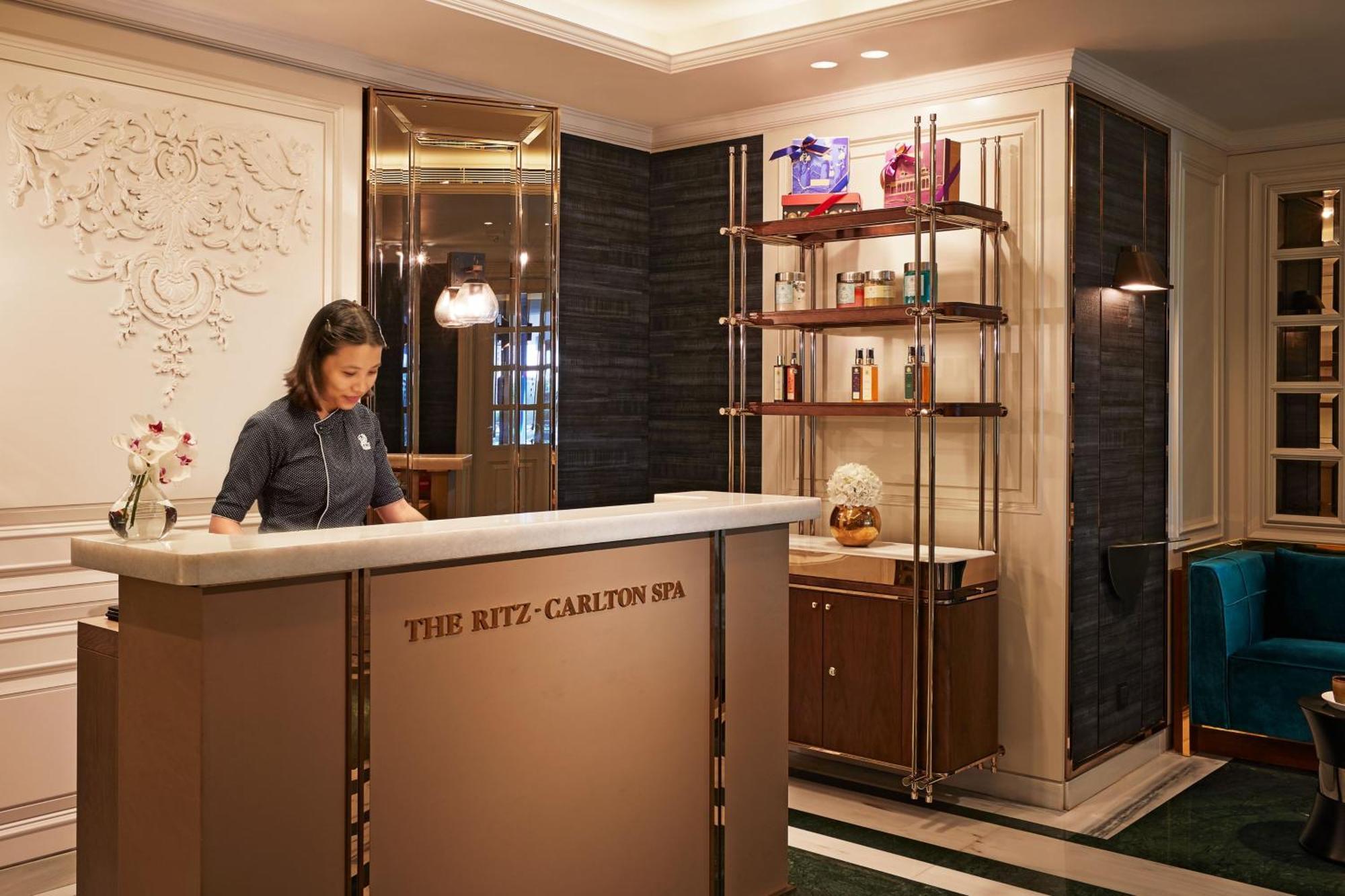 The Ritz-Carlton, Pune Extérieur photo
