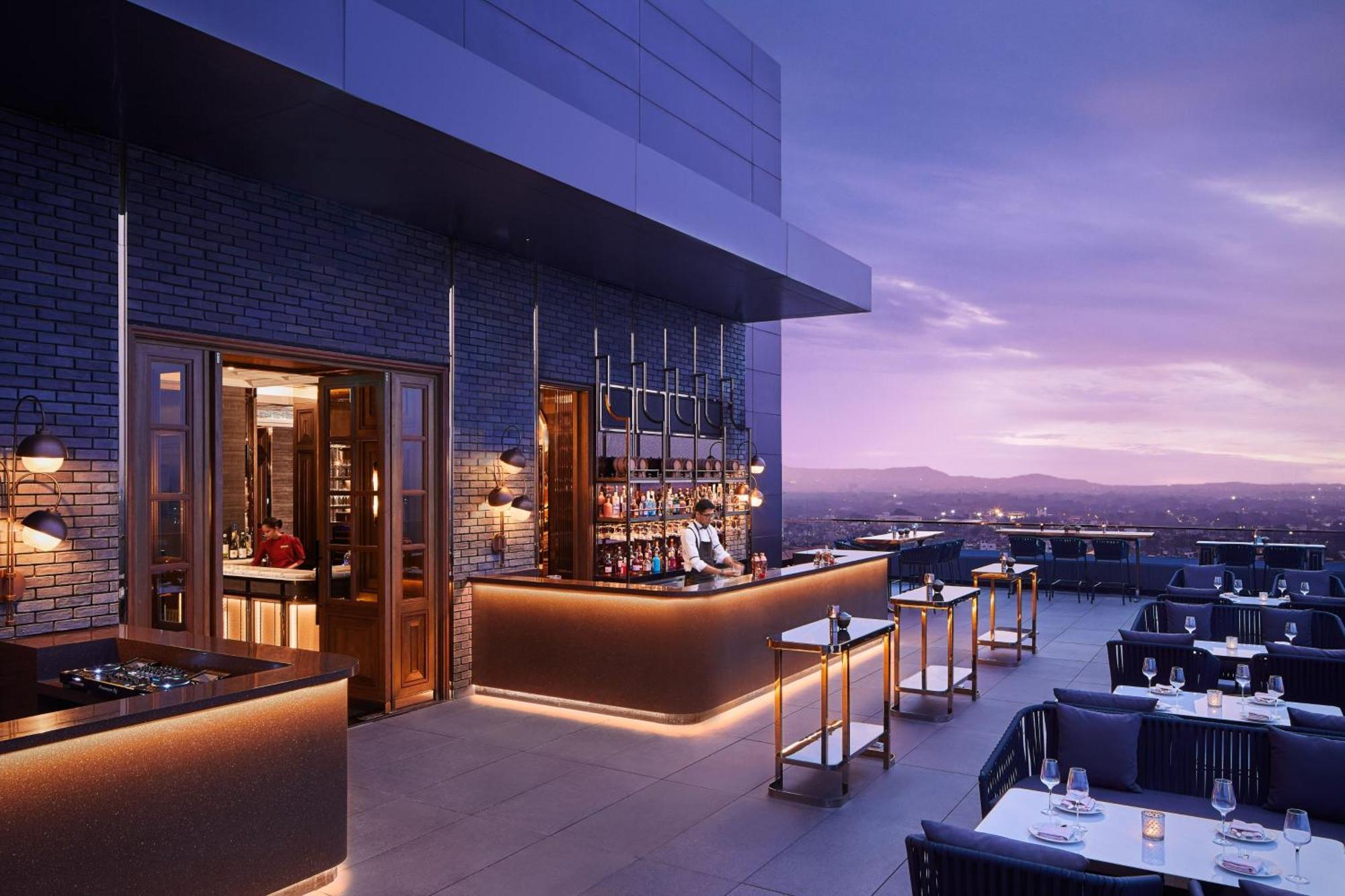The Ritz-Carlton, Pune Extérieur photo