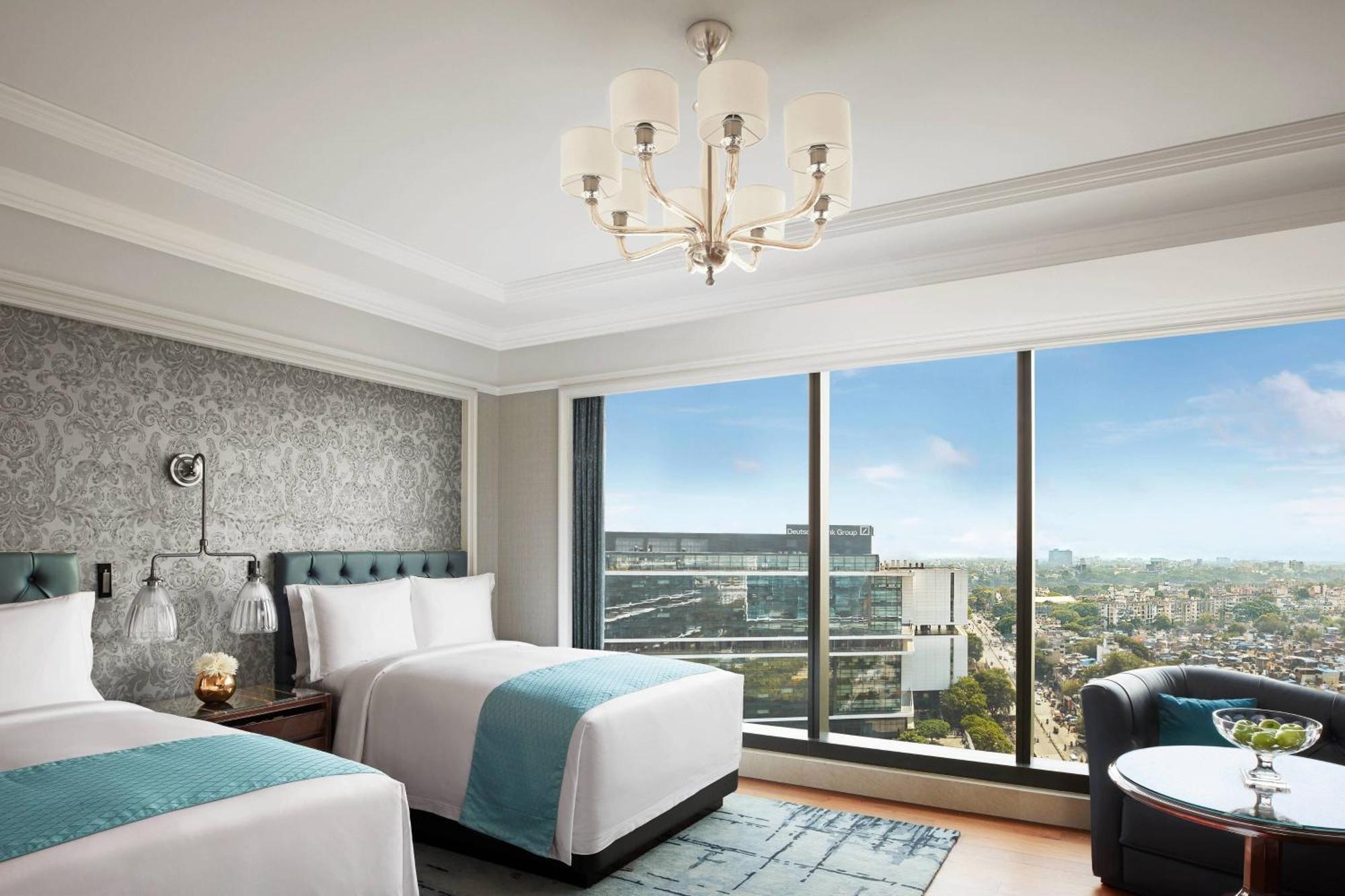 The Ritz-Carlton, Pune Extérieur photo