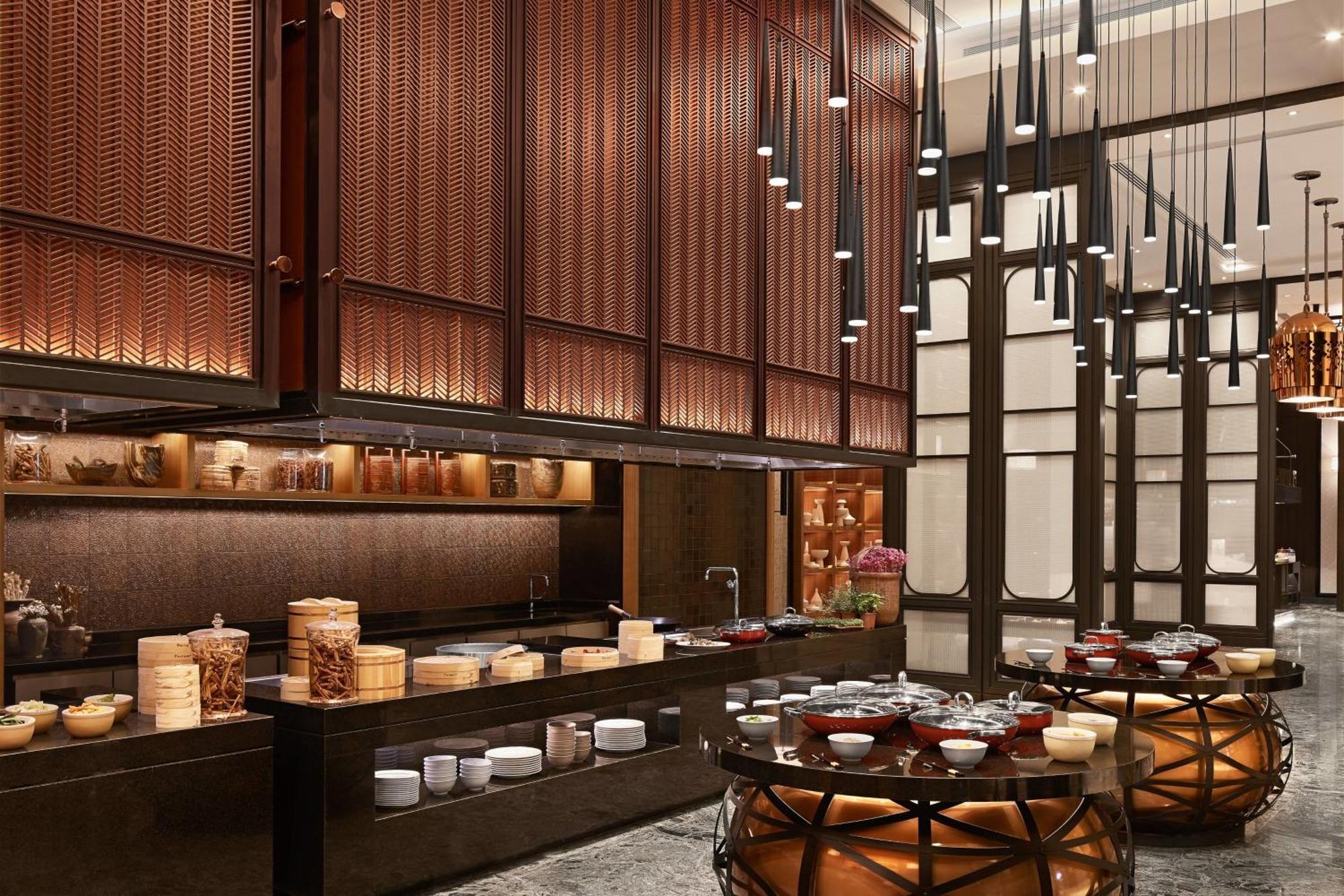 The Ritz-Carlton, Pune Extérieur photo