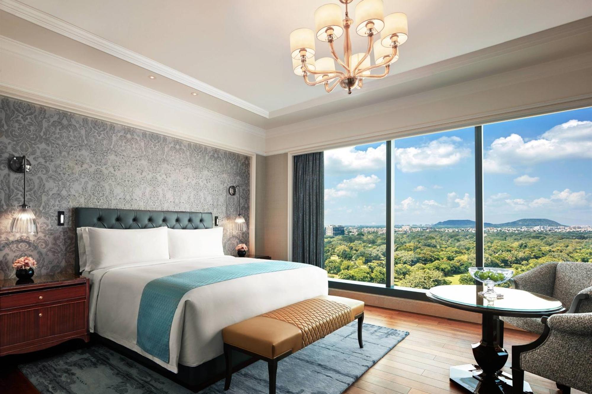 The Ritz-Carlton, Pune Extérieur photo