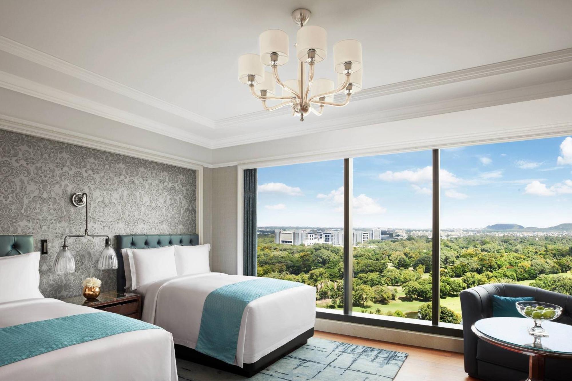 The Ritz-Carlton, Pune Extérieur photo